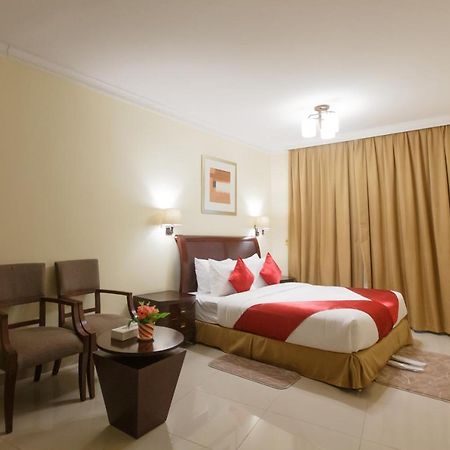 Crown Palace Hotel & Suites Ajman Exterior photo