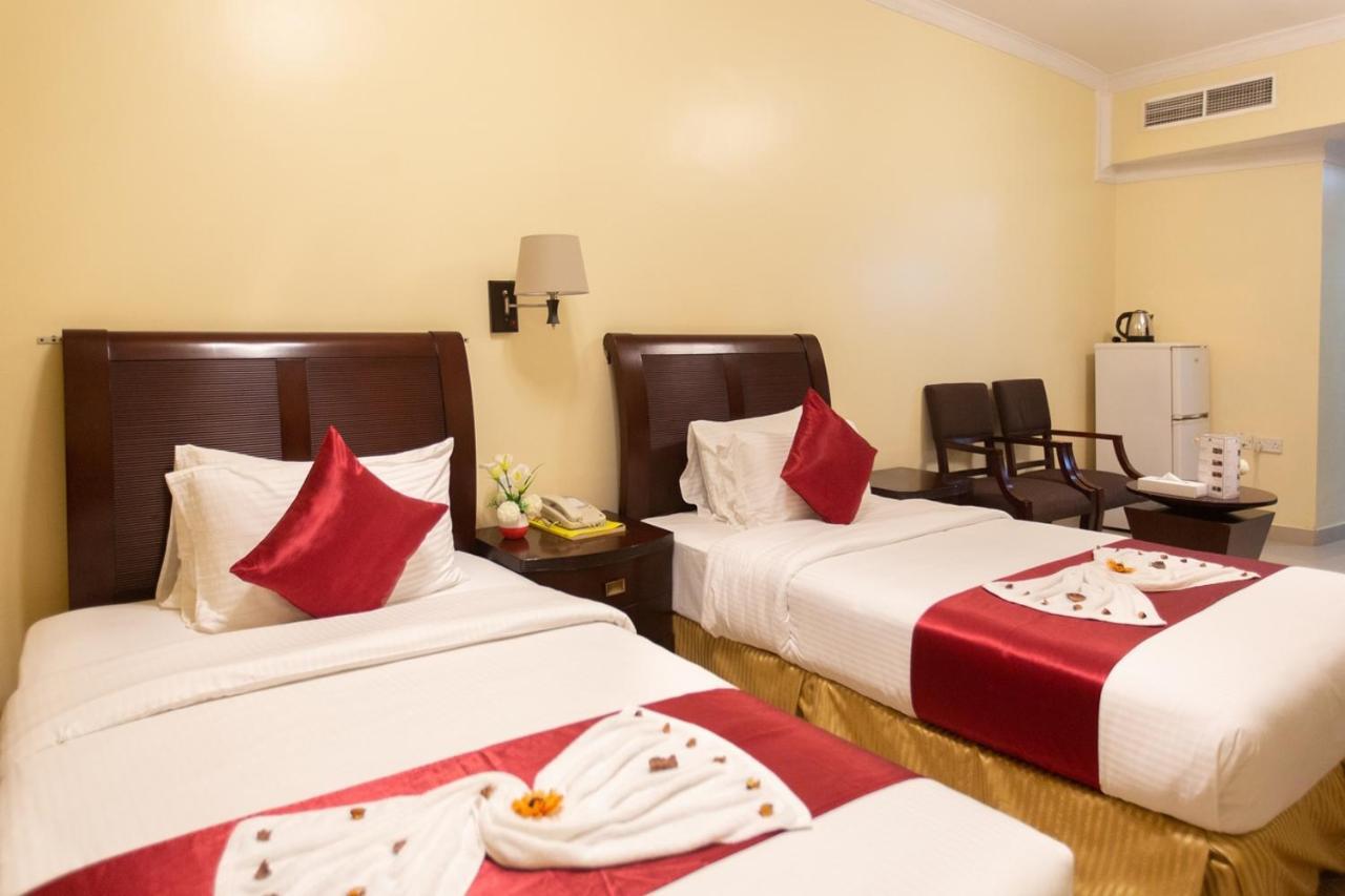 Crown Palace Hotel & Suites Ajman Exterior photo