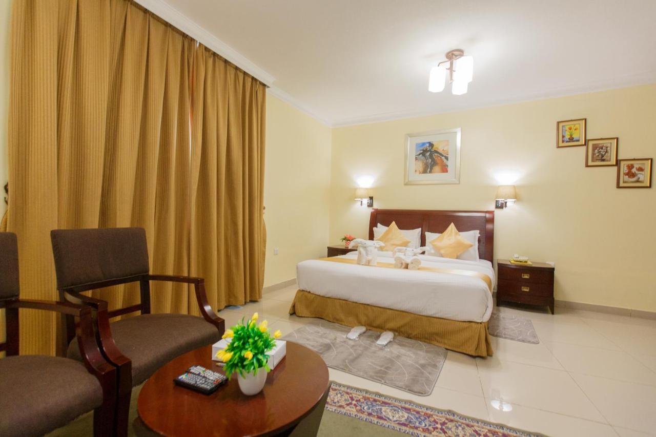 Crown Palace Hotel & Suites Ajman Exterior photo