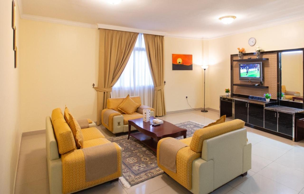 Crown Palace Hotel & Suites Ajman Exterior photo