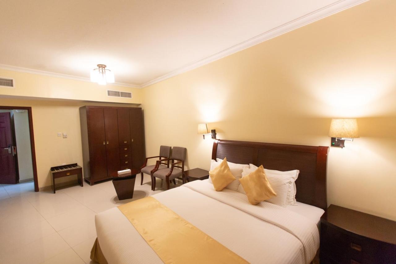 Crown Palace Hotel & Suites Ajman Exterior photo