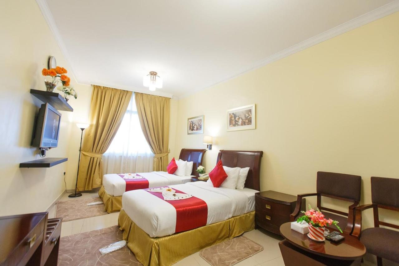 Crown Palace Hotel & Suites Ajman Exterior photo