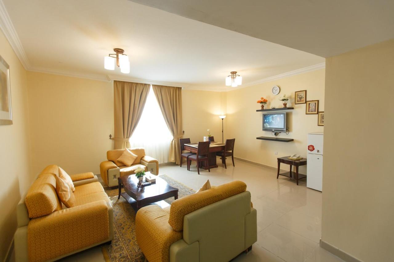 Crown Palace Hotel & Suites Ajman Exterior photo