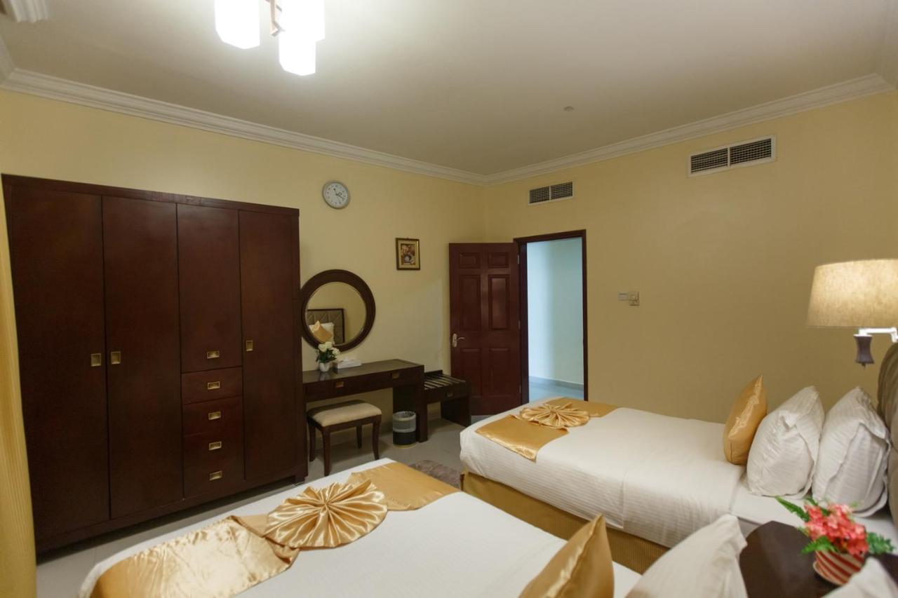Crown Palace Hotel & Suites Ajman Exterior photo