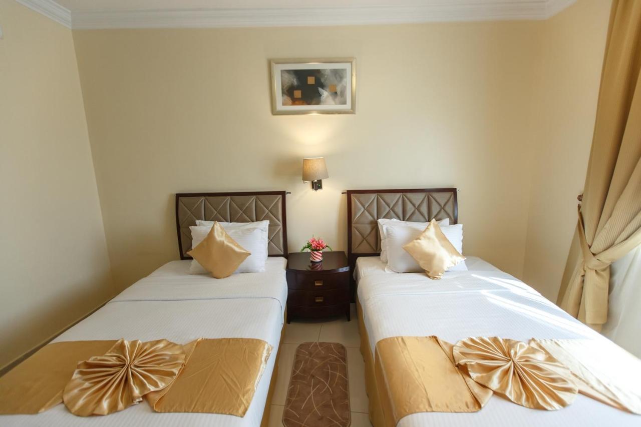 Crown Palace Hotel & Suites Ajman Exterior photo