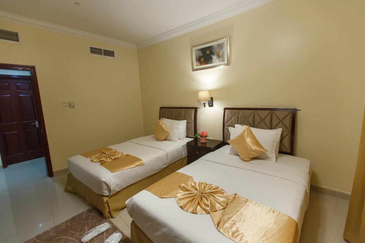 Crown Palace Hotel & Suites Ajman Exterior photo