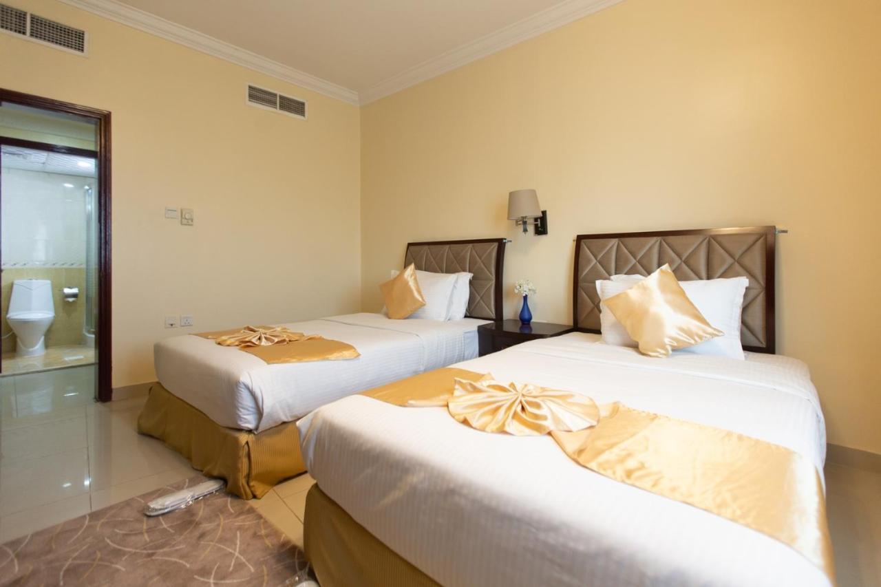 Crown Palace Hotel & Suites Ajman Exterior photo