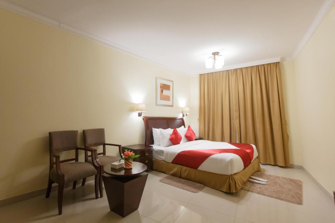Crown Palace Hotel & Suites Ajman Exterior photo