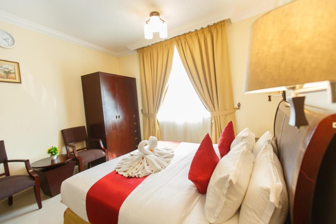 Crown Palace Hotel & Suites Ajman Exterior photo