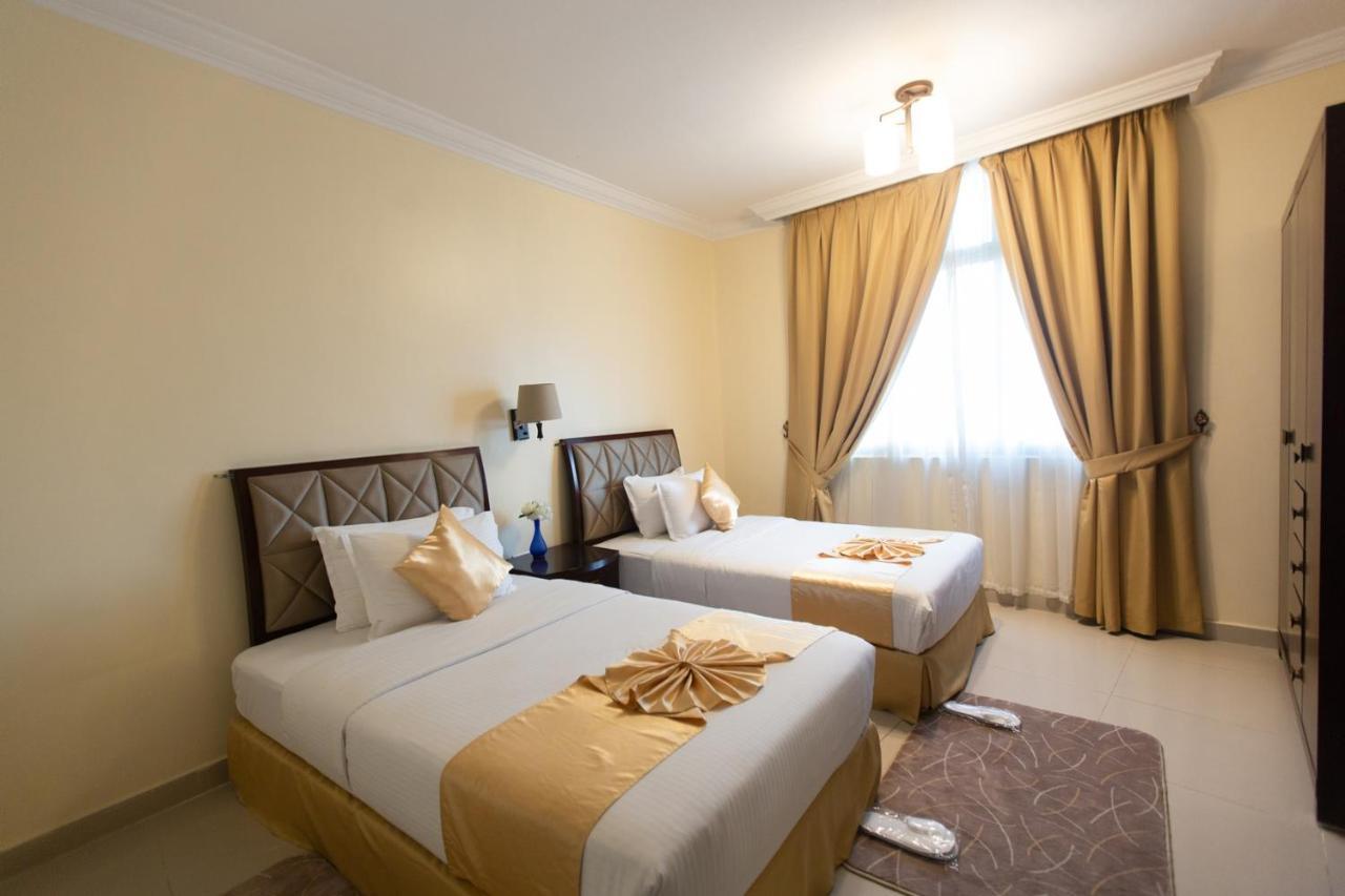 Crown Palace Hotel & Suites Ajman Exterior photo